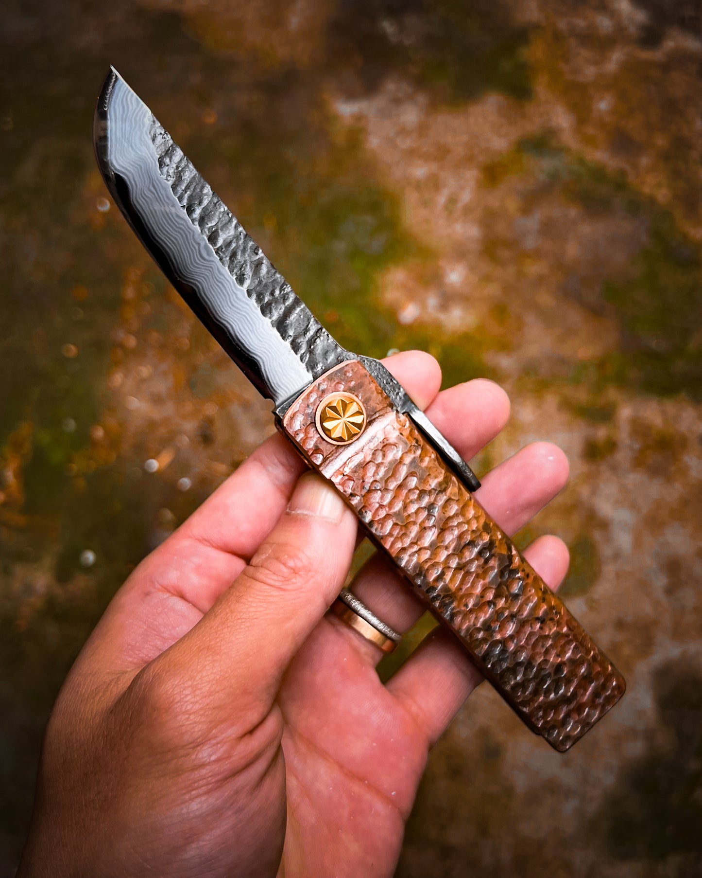 Fat Guard Style Custom Folding Knife – Hand-Forged Damascus San Mai Blade with O1 Core & Hammered Copper Handle (Limited to 20)