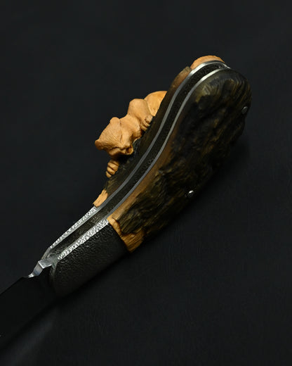 Hidetoshi Nakayama “Cat Knife” — Hand-Carved Folding Art Knife with Climbing Cat Handle