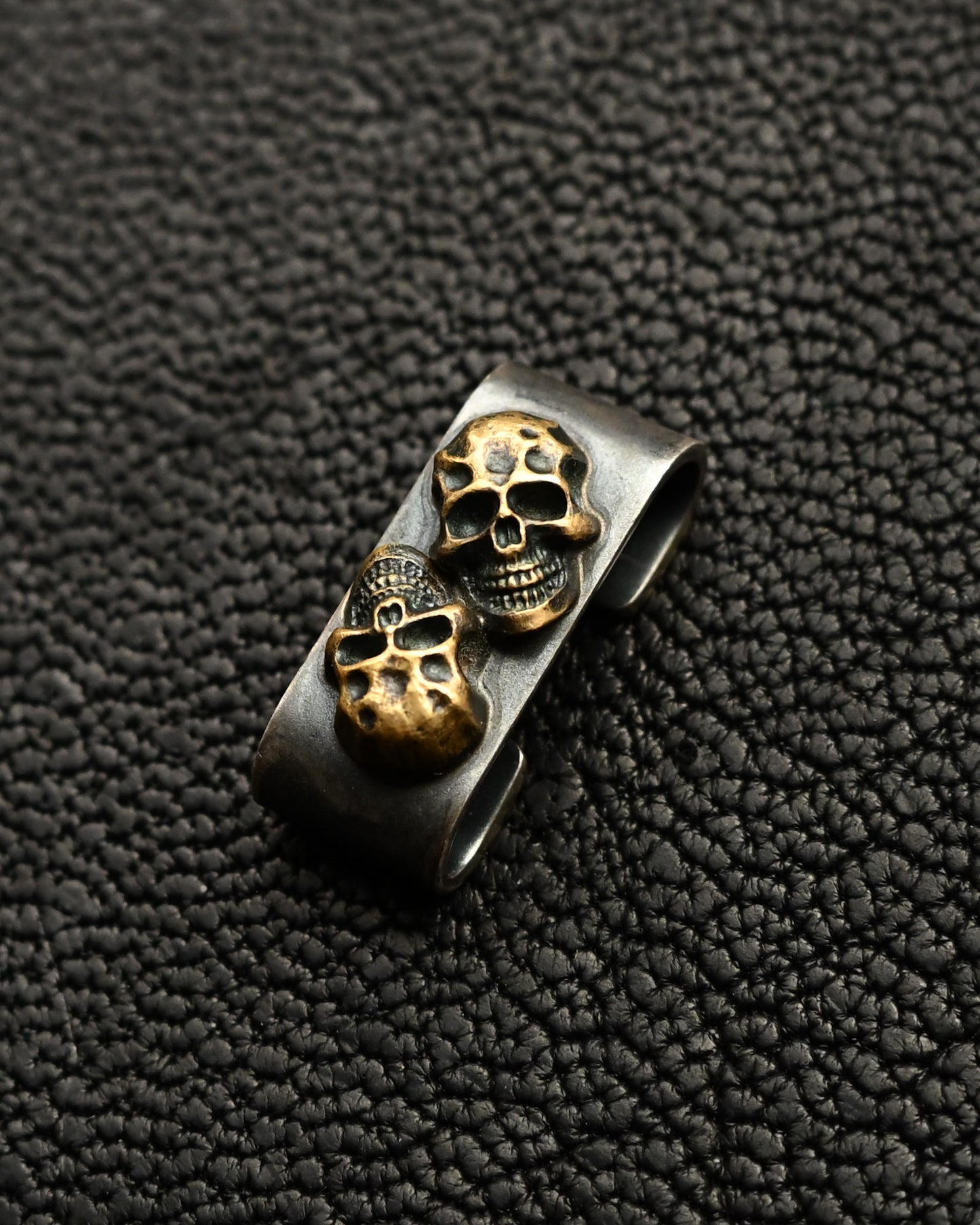 Vintage Steel Flame Dark 2 Skull MOLLE Clip with Bronze Skull Inlay