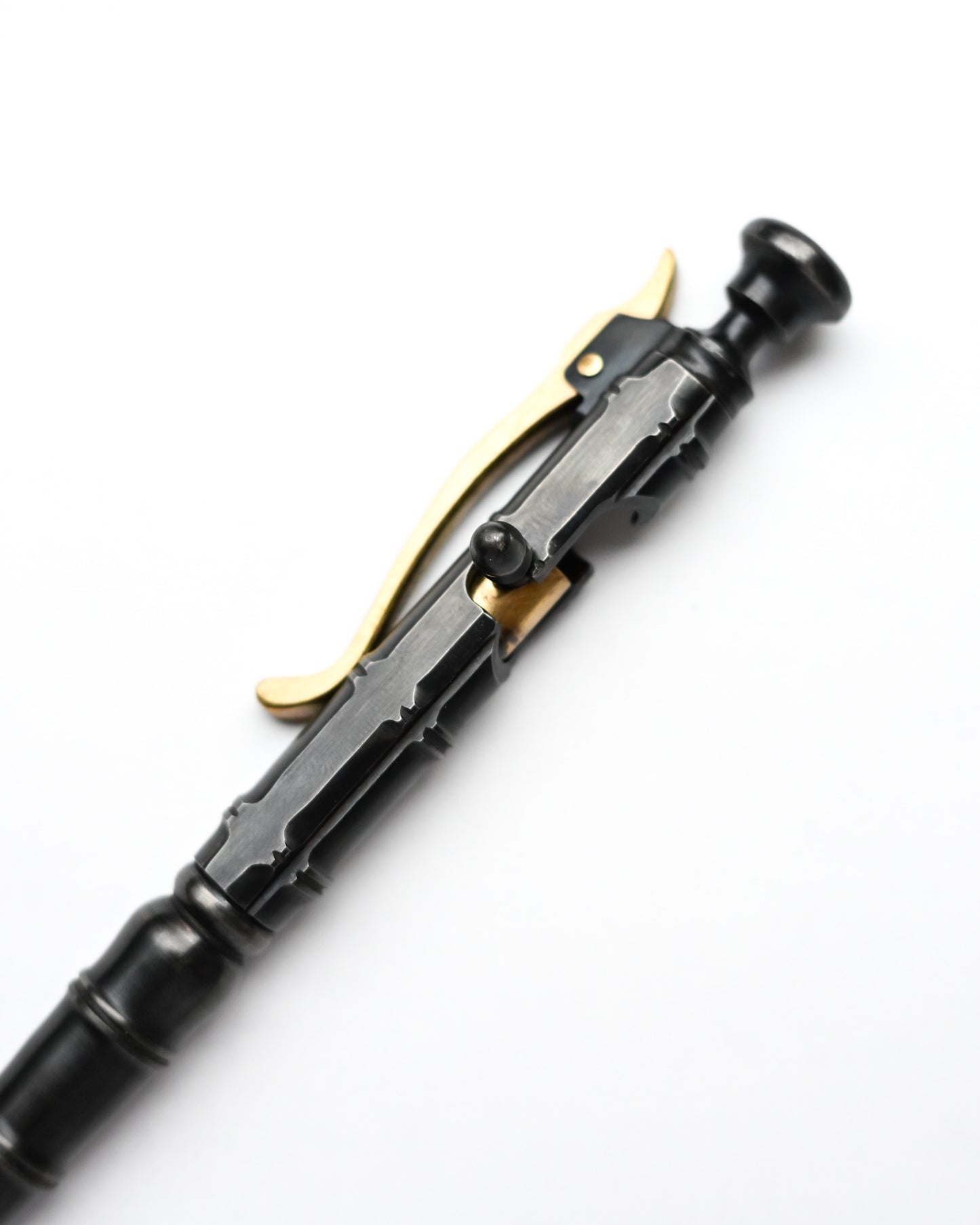 Nakayama Hideotoshi Handmade Tactical Pen – Bolt Action | Blackened Stainless Steel + Brass Accents | Bamboo-Inspired Design