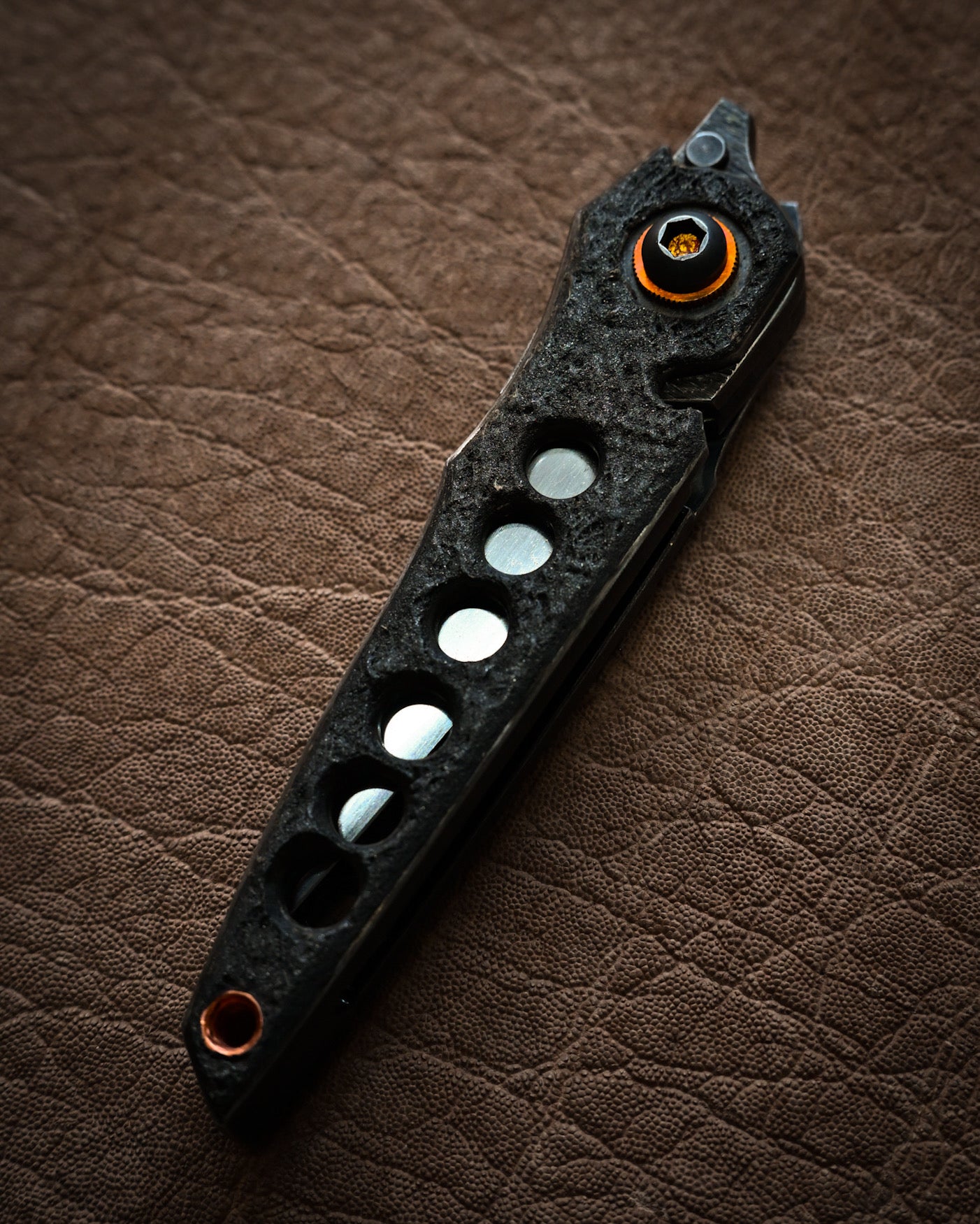 推薦作家・極希少 二部幸夫作 東京展示会モデル No.R8-3 「肥厚守」カスタムフォールディングナイフ