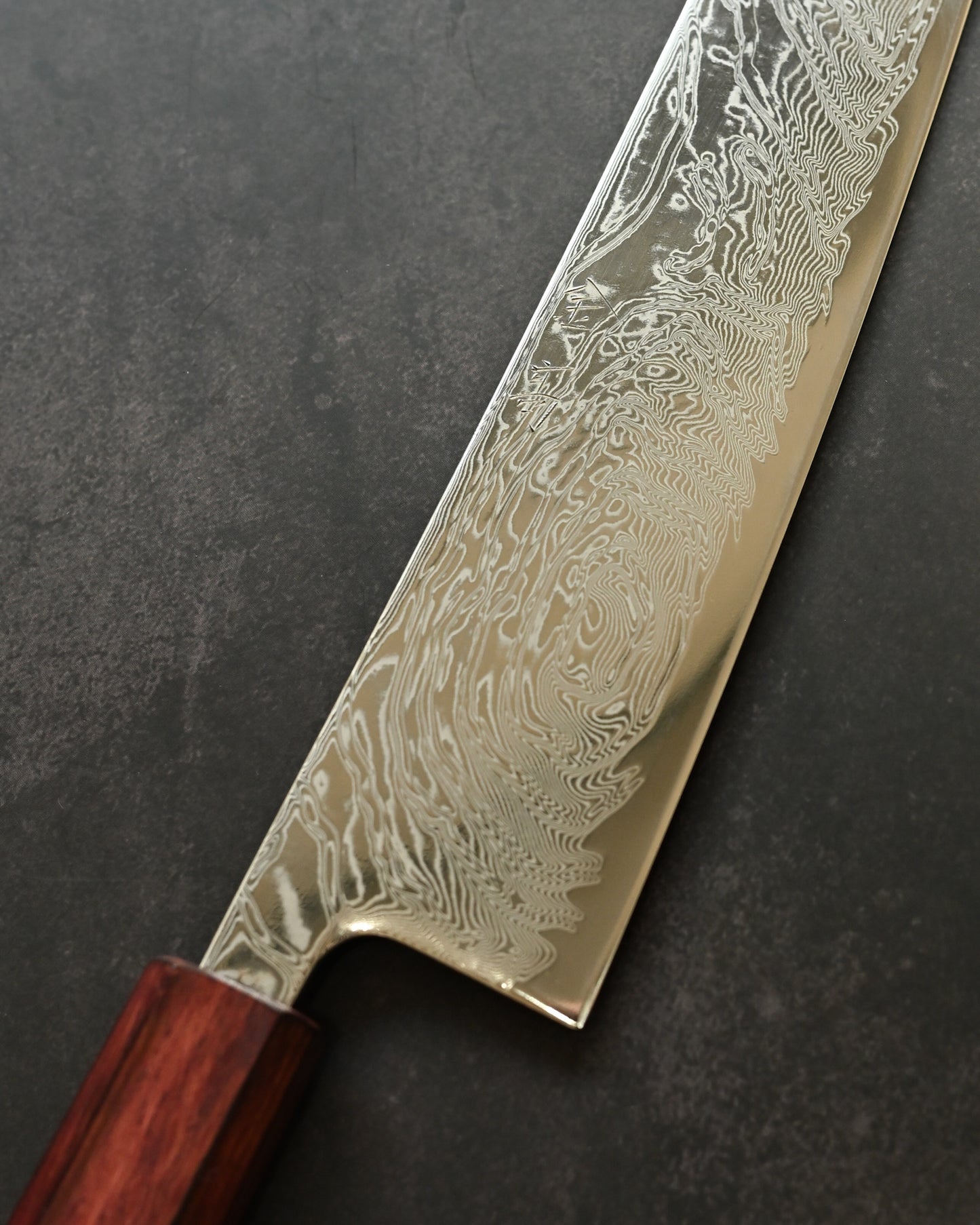 Kanetaka Limited Gyuto 240mm – VG10 Damascus-Clad Steel / Mirror Polish / Artisan Sharpened
