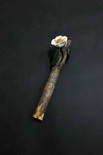 Hidetoshi Nakayama “Flower Knife” — Handmade Art Knife with Boxwood Handle & Antler Blossom