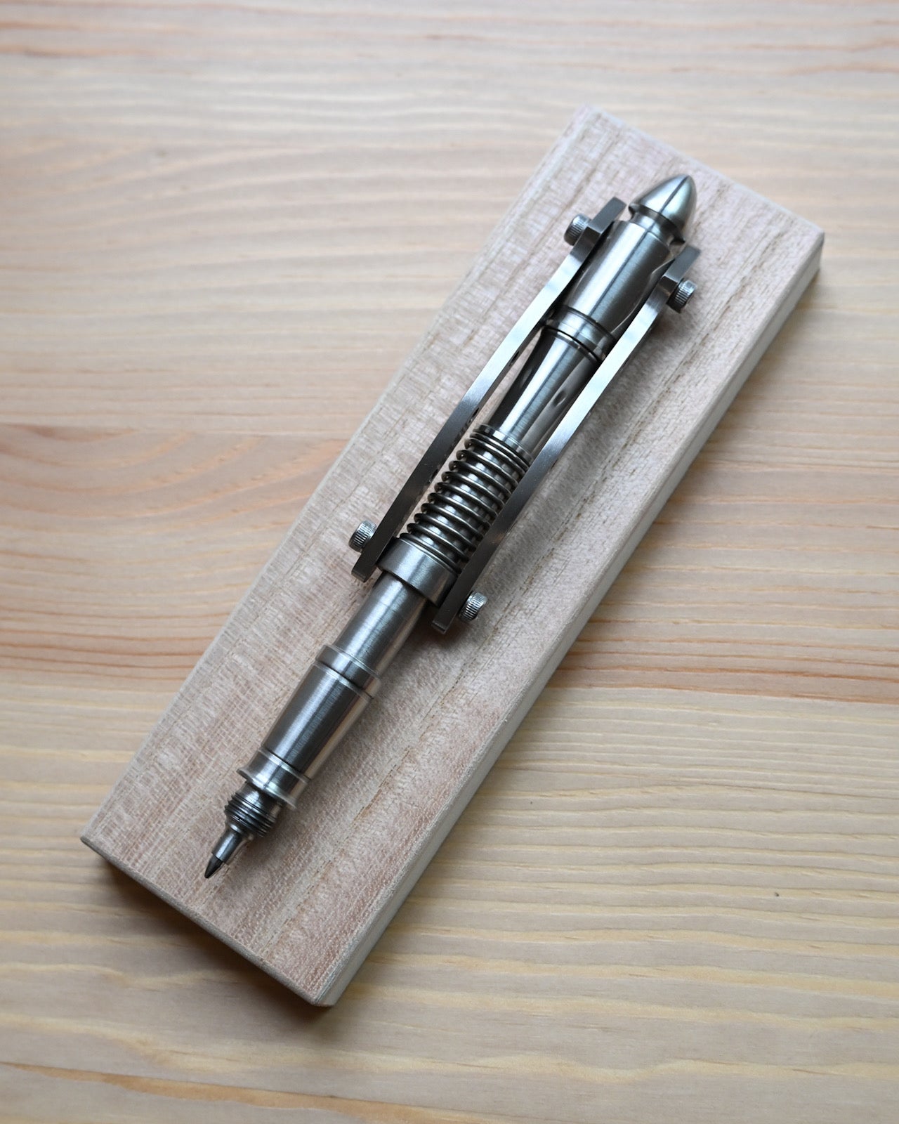 Nakayama Hideotoshi Handmade Tactical Pen – Cannon-Inspired Design | Mechanical Steampunk Aesthetic | Secure Cap Mechanism