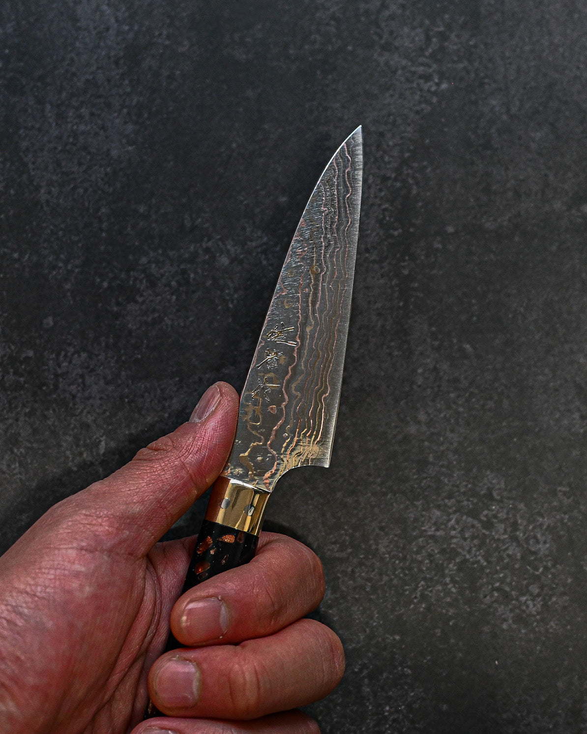 佐治武士 V金10W 有色ダマスカス ペティ 90mm ミガキ仕上げ 黒茶コーリアンハンドル