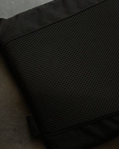TacticalGeek Cache L1 Concealed Carry Shoulder Bag