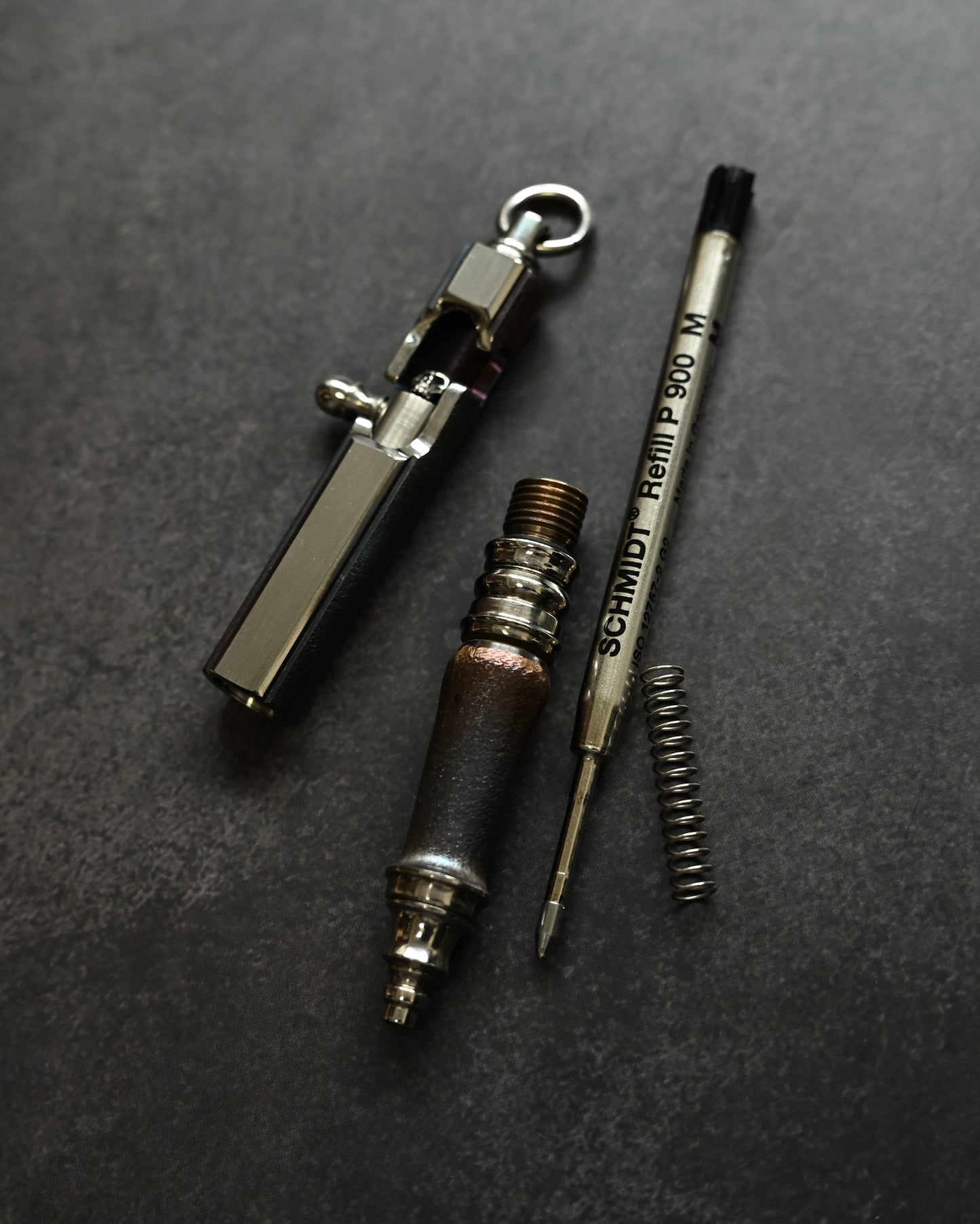 Hidetoshi Nakayama Skull Bolt-Action Pen – Simulated Rifle Bolt Mechanism