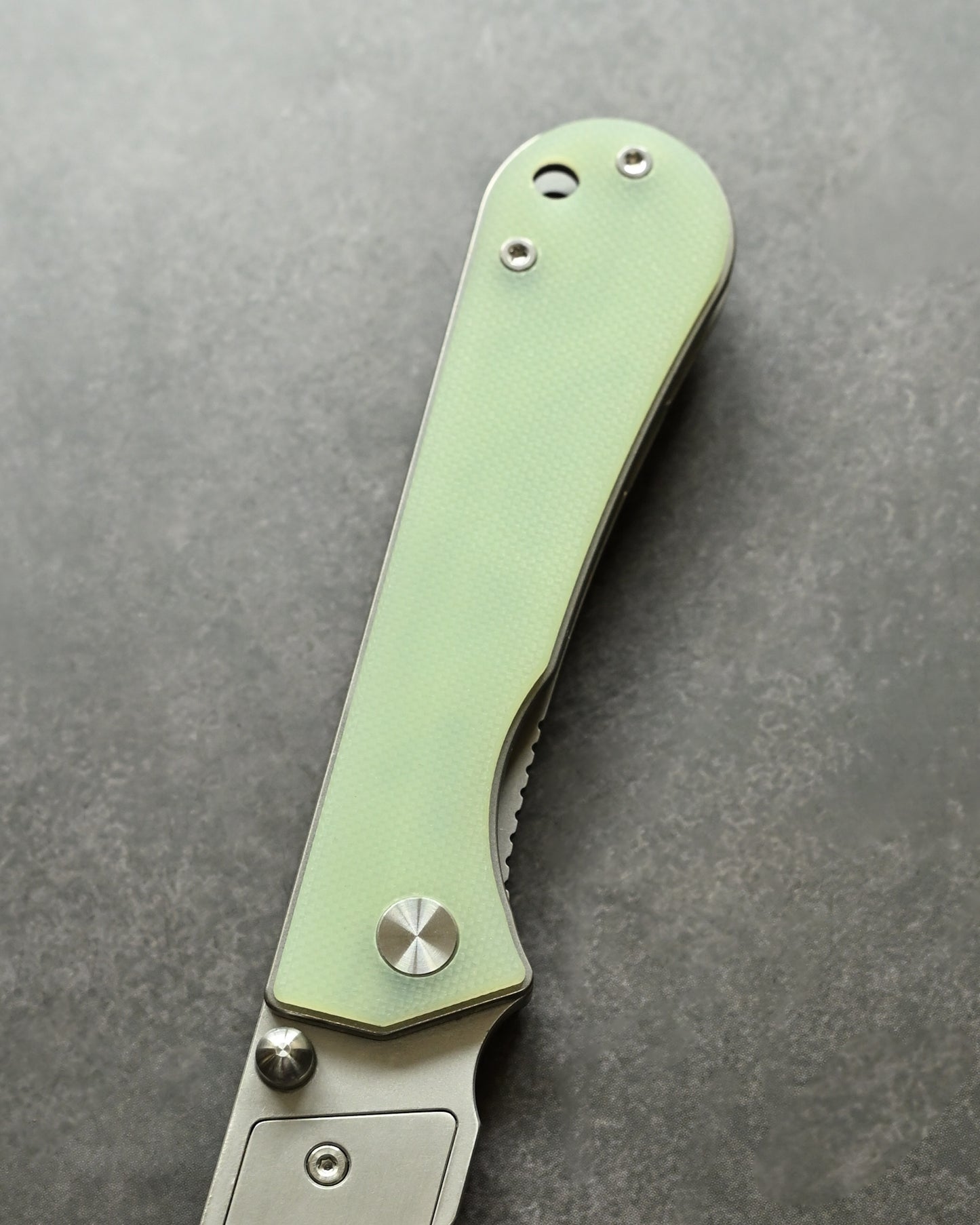 NUKNIVES Jade Green G10 Handle Quick-Open Replaceable Blade Utility Knife | Kumpanter U23