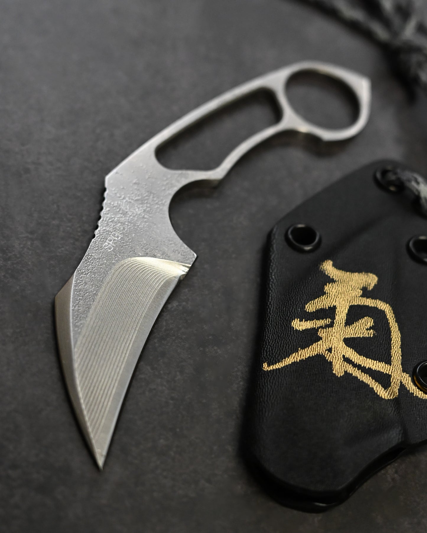 Kobe Exhibition Limited Extremely Rare Kiku Knives Kikuo Matsuda Compact Custom Model Karambit Kuron SPG2 Steel
