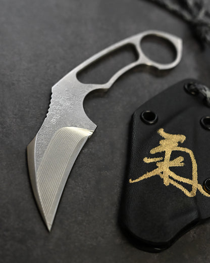 Kobe Exhibition Limited Extremely Rare Kiku Knives Kikuo Matsuda Compact Custom Model Karambit Kuron SPG2 Steel

