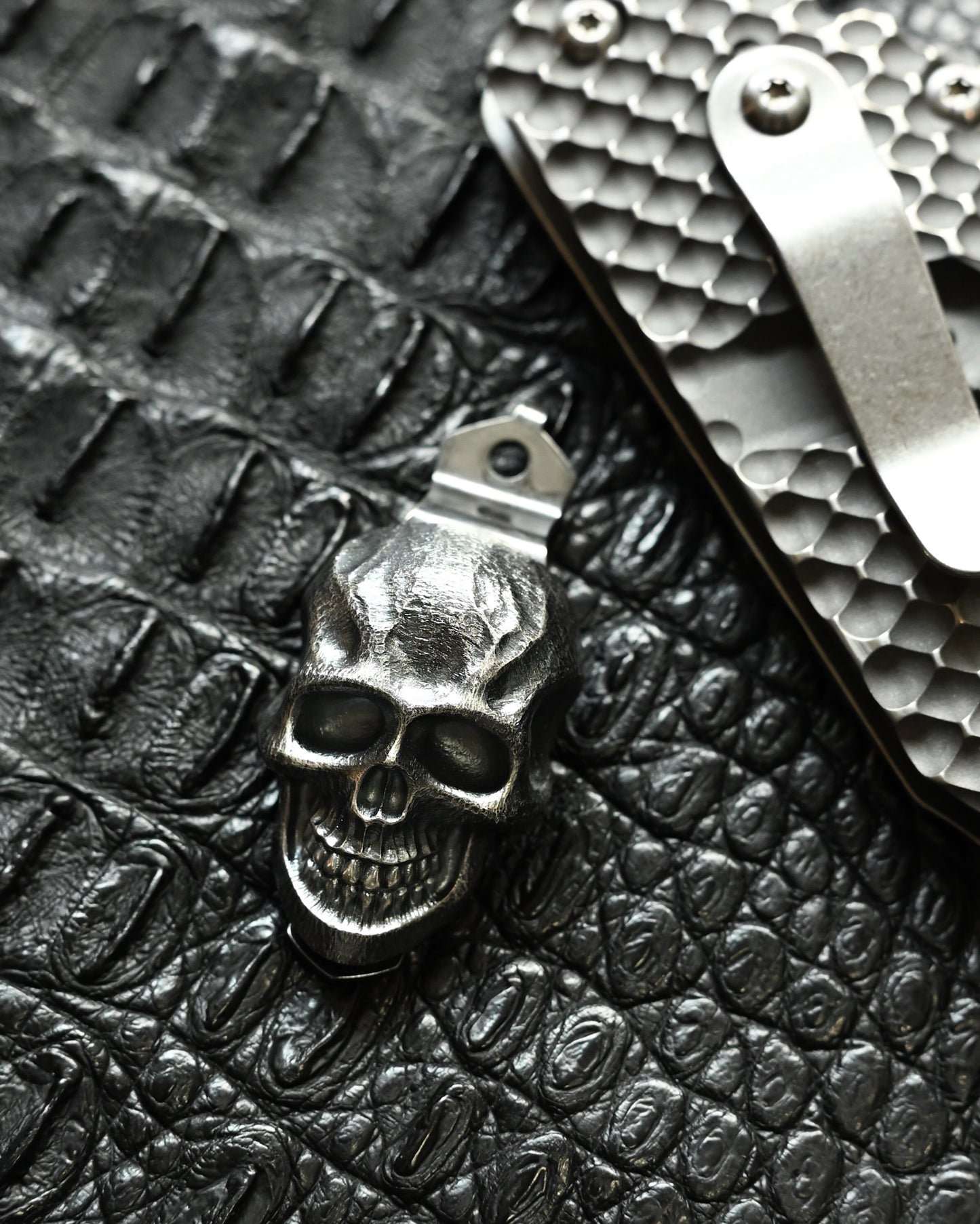 Steel Flame × Starlingear × Strider Triple Collaboration Pocket Clip – Stainless Steel XXXL / 925 Silver Dark Skull Inlay