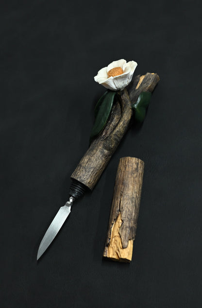 Hidetoshi Nakayama “Flower Knife” — Handmade Art Knife with Boxwood Handle & Antler Blossom