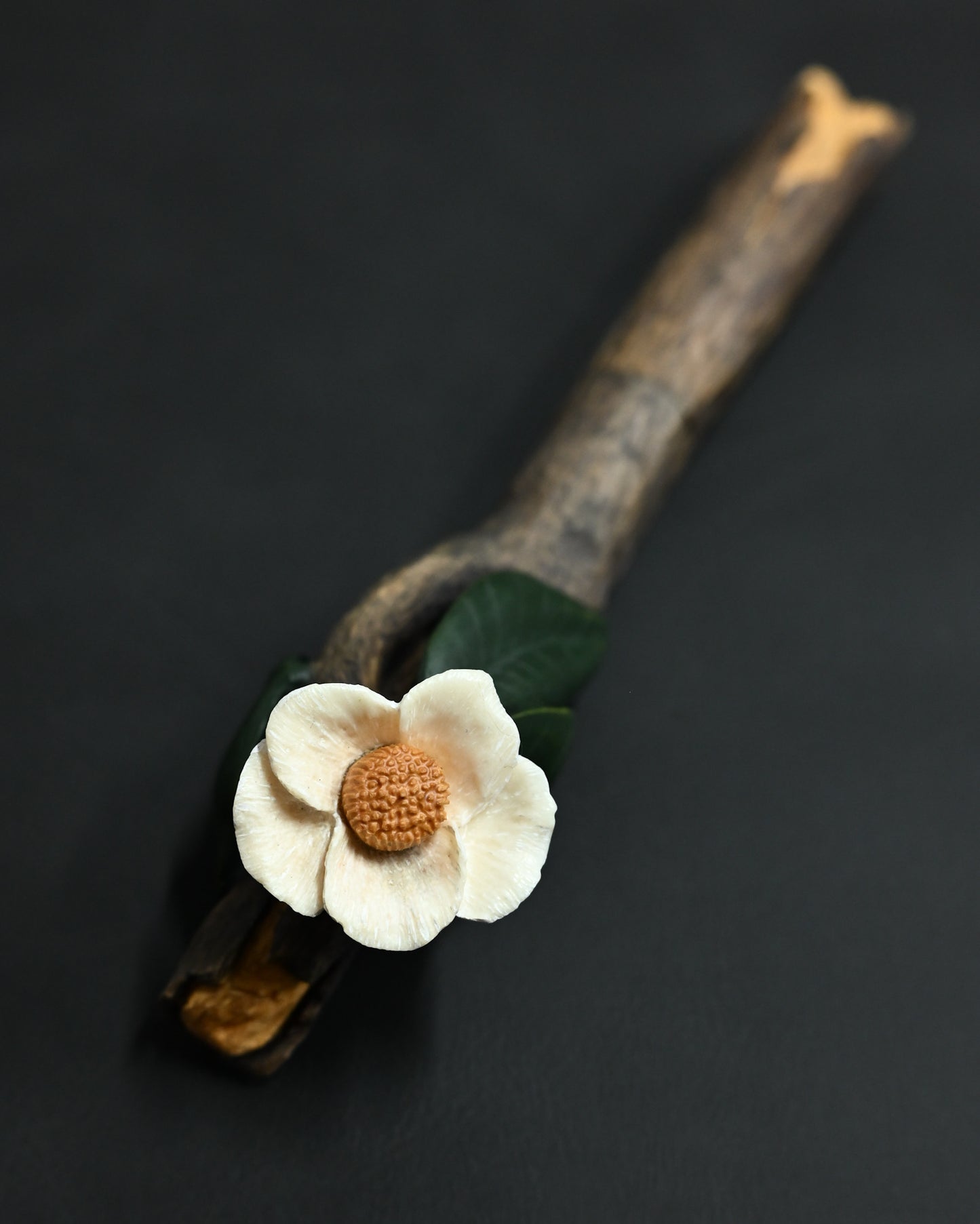 Hidetoshi Nakayama “Flower Knife” — Handmade Art Knife with Boxwood Handle & Antler Blossom