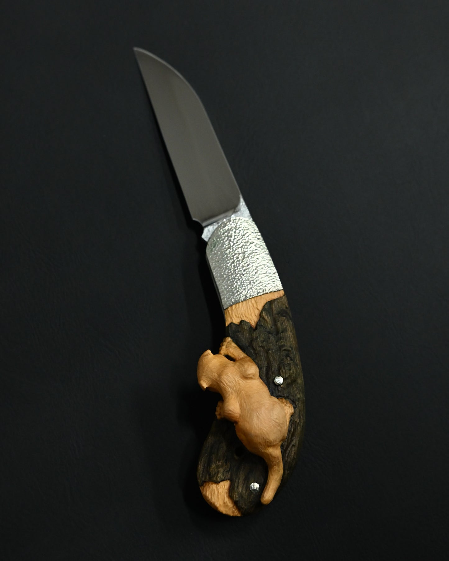 Hidetoshi Nakayama “Cat Knife” — Hand-Carved Folding Art Knife with Climbing Cat Handle