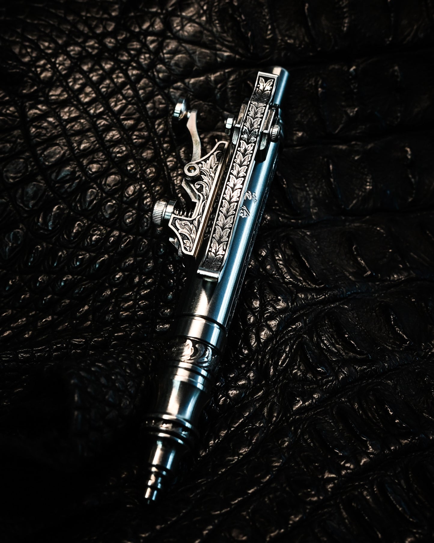 One-Off アーティスト彫刻 EDCペン 尋木作｜中山英俊 × TacticalGeek コラボレーションモデル