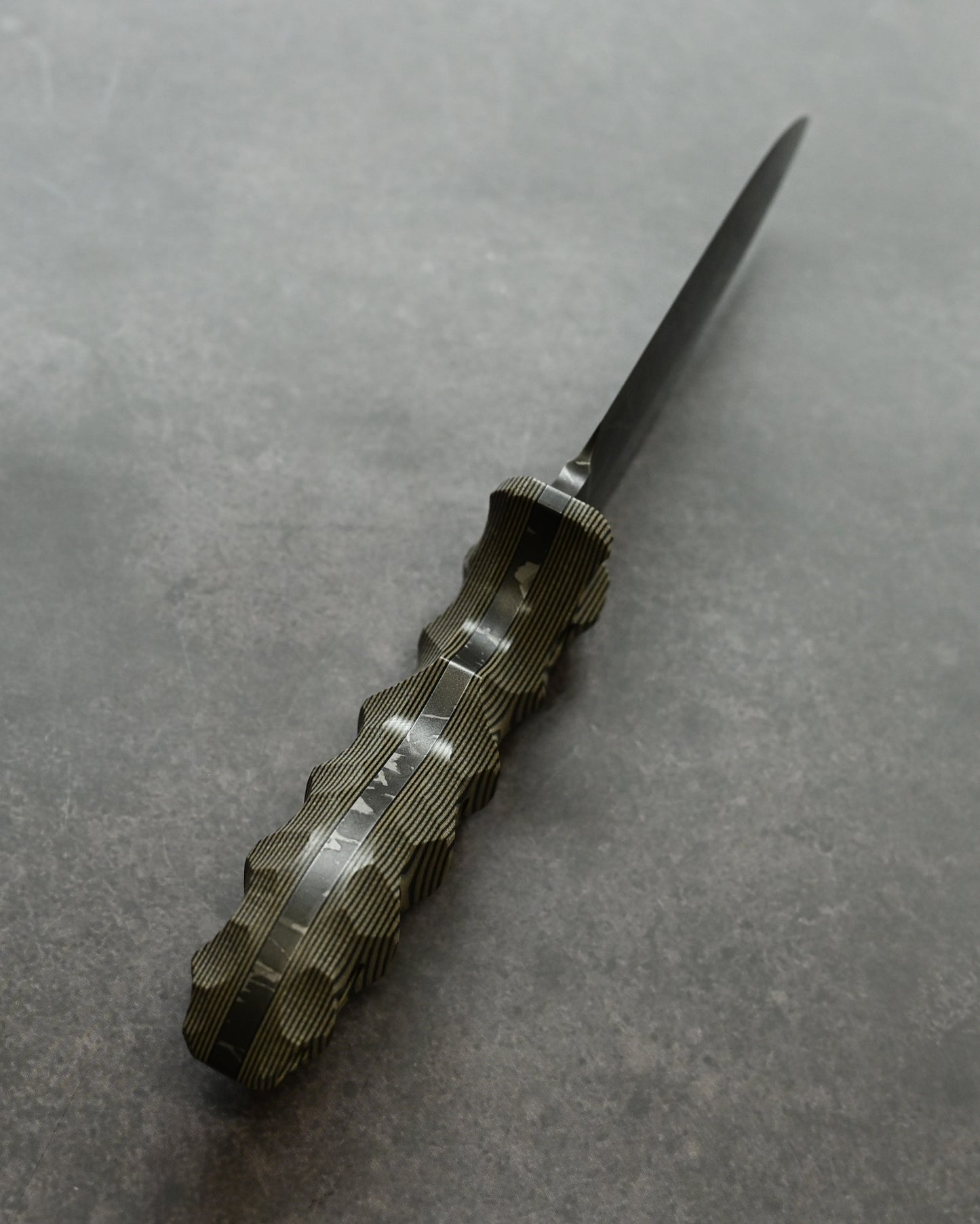 Kikuknives Suwa (諏訪 / スワ) | OU-31 Steel × G-10 Layered Handle | Kiku Matsuda Custom Knife