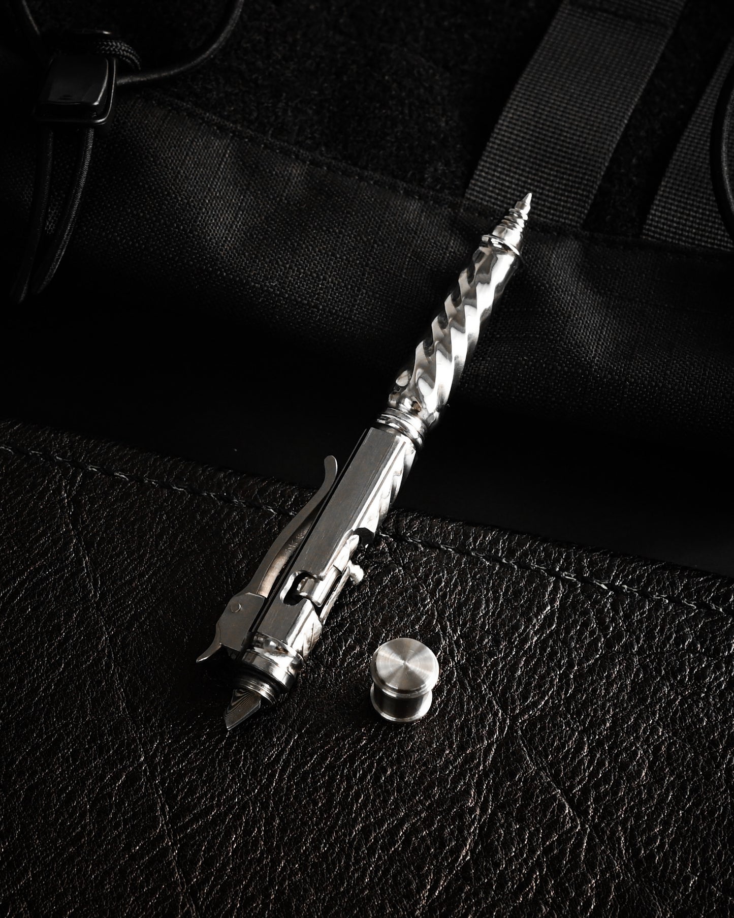Hidetoshi Nakayama Custom Tactical Pen  Twist Pattern Body ＋Damascus Blade Head