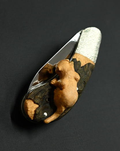 Hidetoshi Nakayama “Cat Knife” — Hand-Carved Folding Art Knife with Climbing Cat Handle