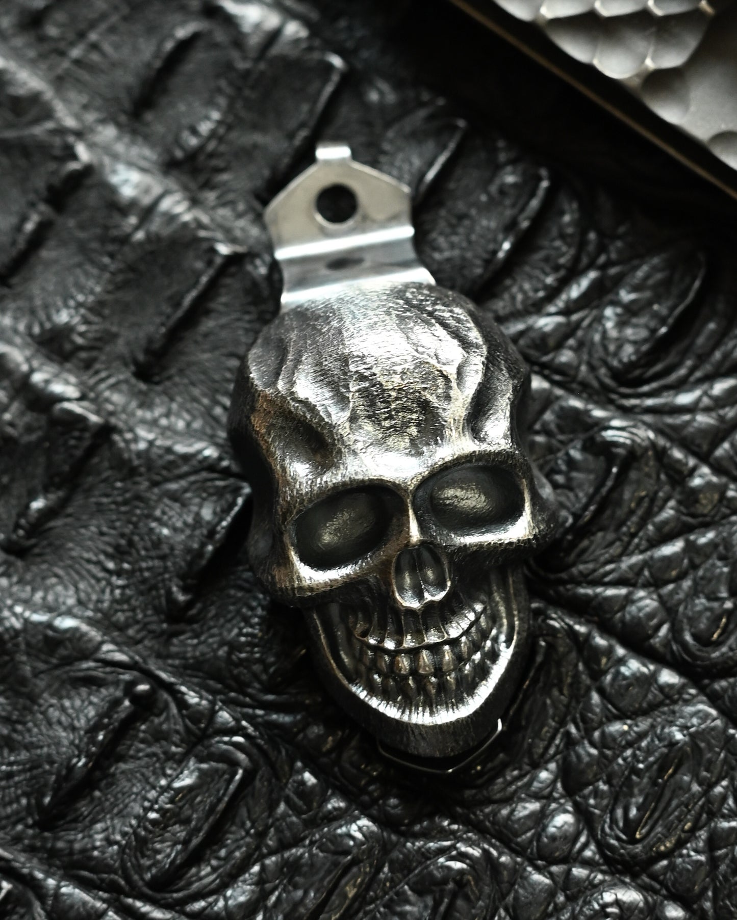 Steel Flame × Starlingear × Strider Triple Collaboration Pocket Clip – Stainless Steel XXXL / 925 Silver Dark Skull Inlay