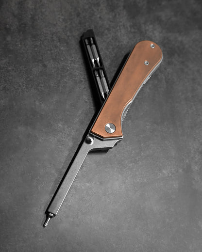 NUKNIVES T33 マルチファンクション折りたたみスクリュードライバー – レッドカッパー（純銅）ハンドル［EDCポーチ付属］