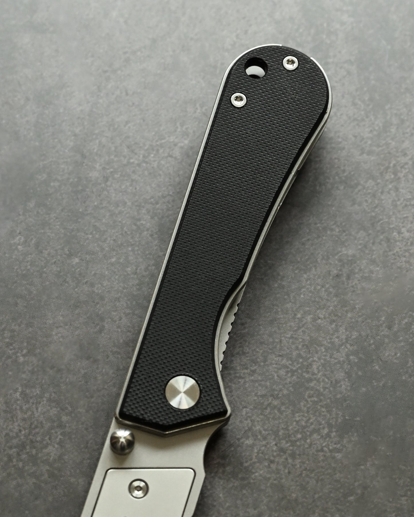 NUKNIVES Black G10 Handle Quick-Open Replaceable Blade Utility Knife | Kumpanter U23