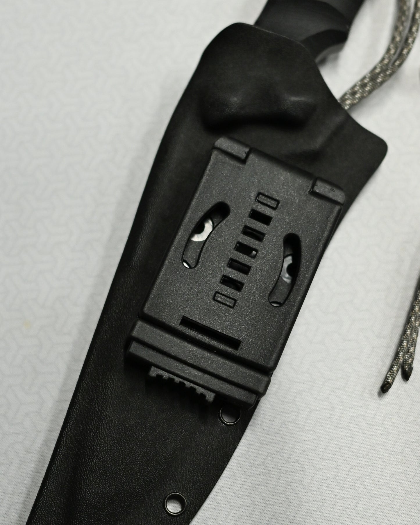 Kiku Matsuda DOTS Belt Device｜Locking Tactical Belt Clip｜Kydex Sheath Mount System