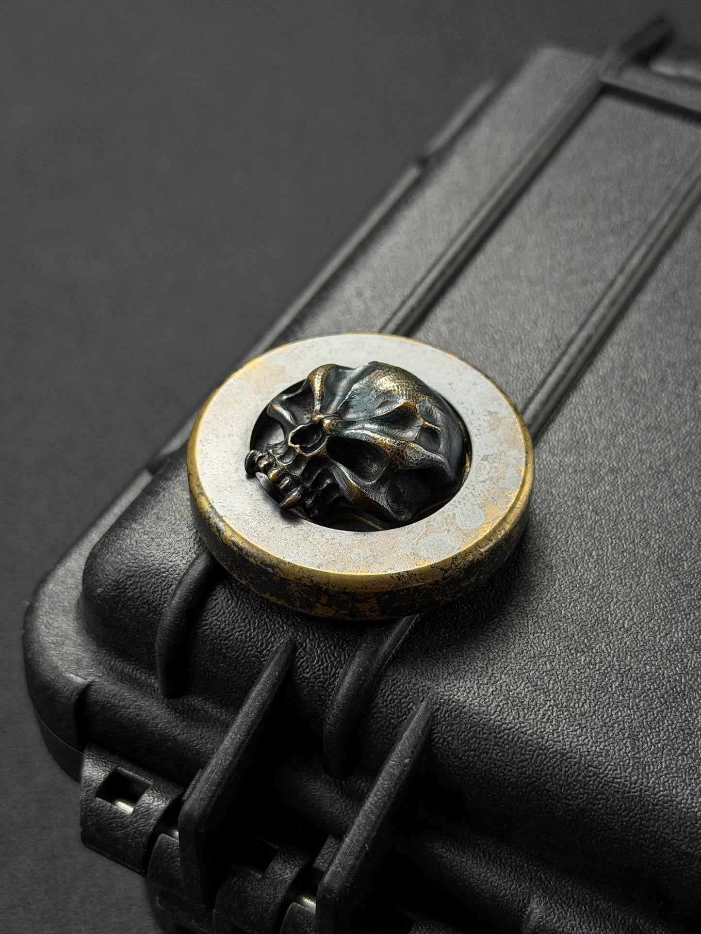 Rare Vintage STEEL FLAME Bronze Warrior Skull EDC Challenge Coin with Handmade Leather Case – Made in USA