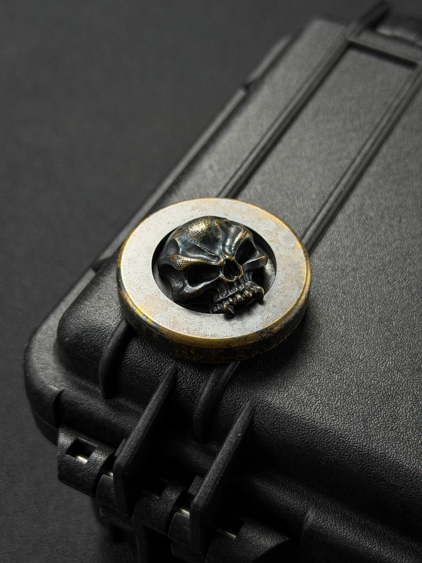 Rare Vintage STEEL FLAME Bronze Warrior Skull EDC Challenge Coin with Handmade Leather Case – Made in USA