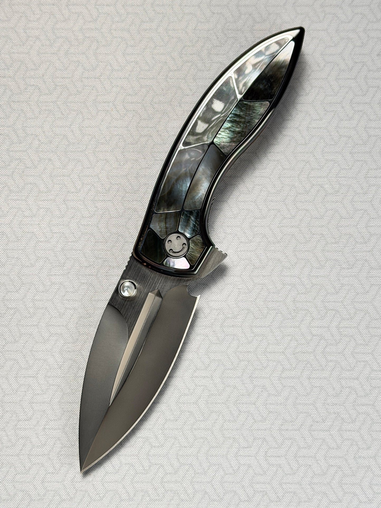 Infinite Charlie Knives Sea Bream Custom Knife M390 Blade Deep-Sea Mother-of-Pearl Handle