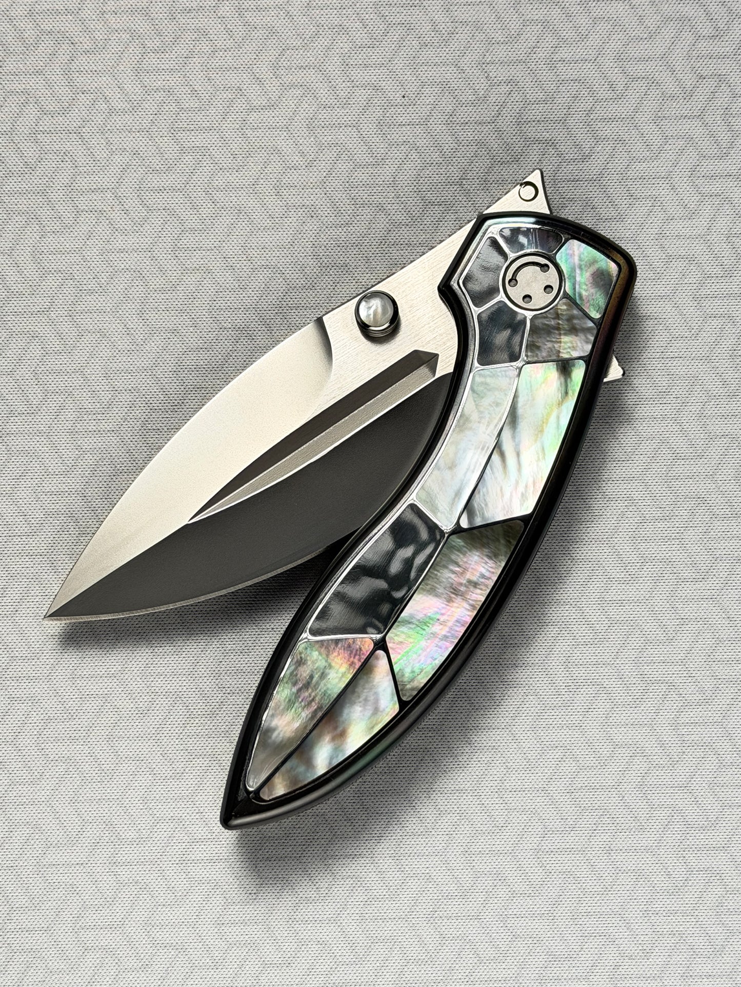 Infinite Charlie Knives Sea Bream Custom Knife M390 Blade Deep-Sea Mother-of-Pearl Handle