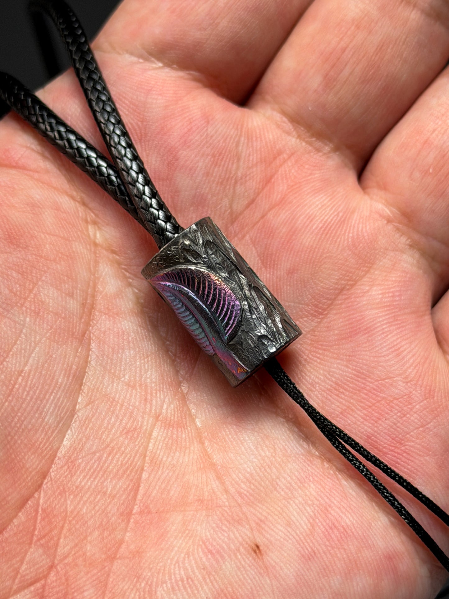 Tang Handmade Hand-Carved Wood Grain Titanium Bead Leaf Trace