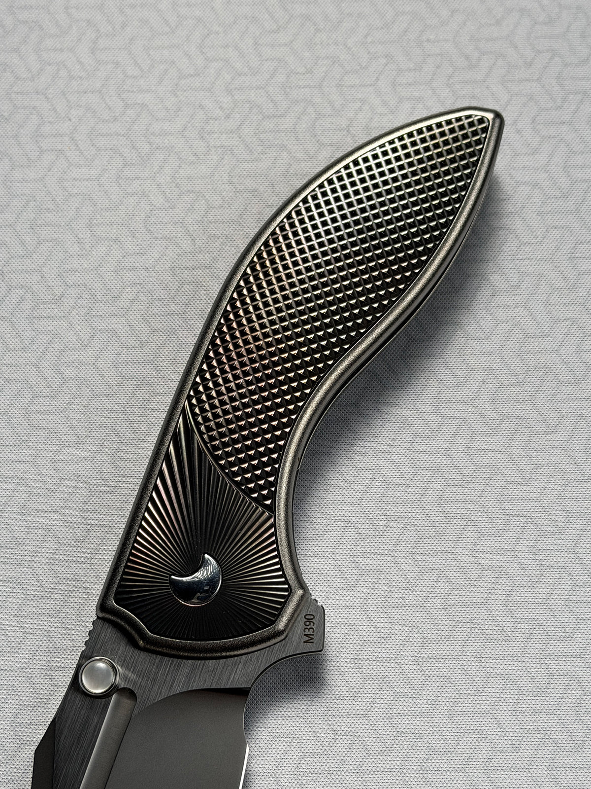 REMO クイーカ Chalo Eduardo シグネチャー・モデル Infinite Charlie Knives Titanium Custom Folding Knife｜M390 Blade