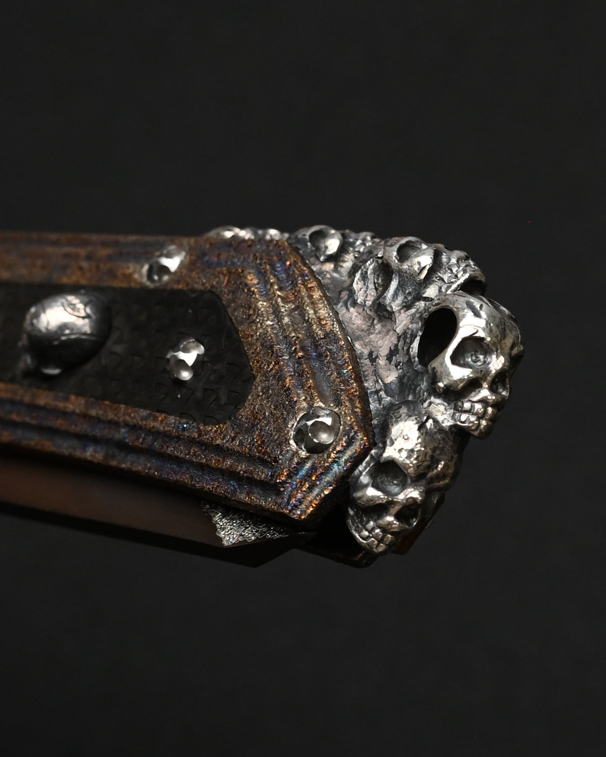 Rare Glenn Waters Knives Custom Flipping Tanto – M390 / Hand-Engraved Lava Titanium / Sterling Silver & Bronze Skulls