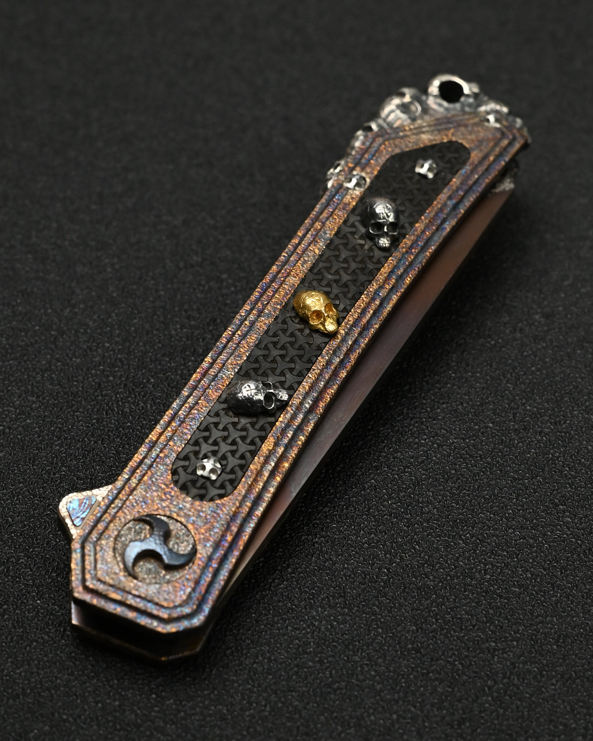 Rare Glenn Waters Knives Custom Flipping Tanto – M390 / Hand-Engraved Lava Titanium / Sterling Silver & Bronze Skulls
