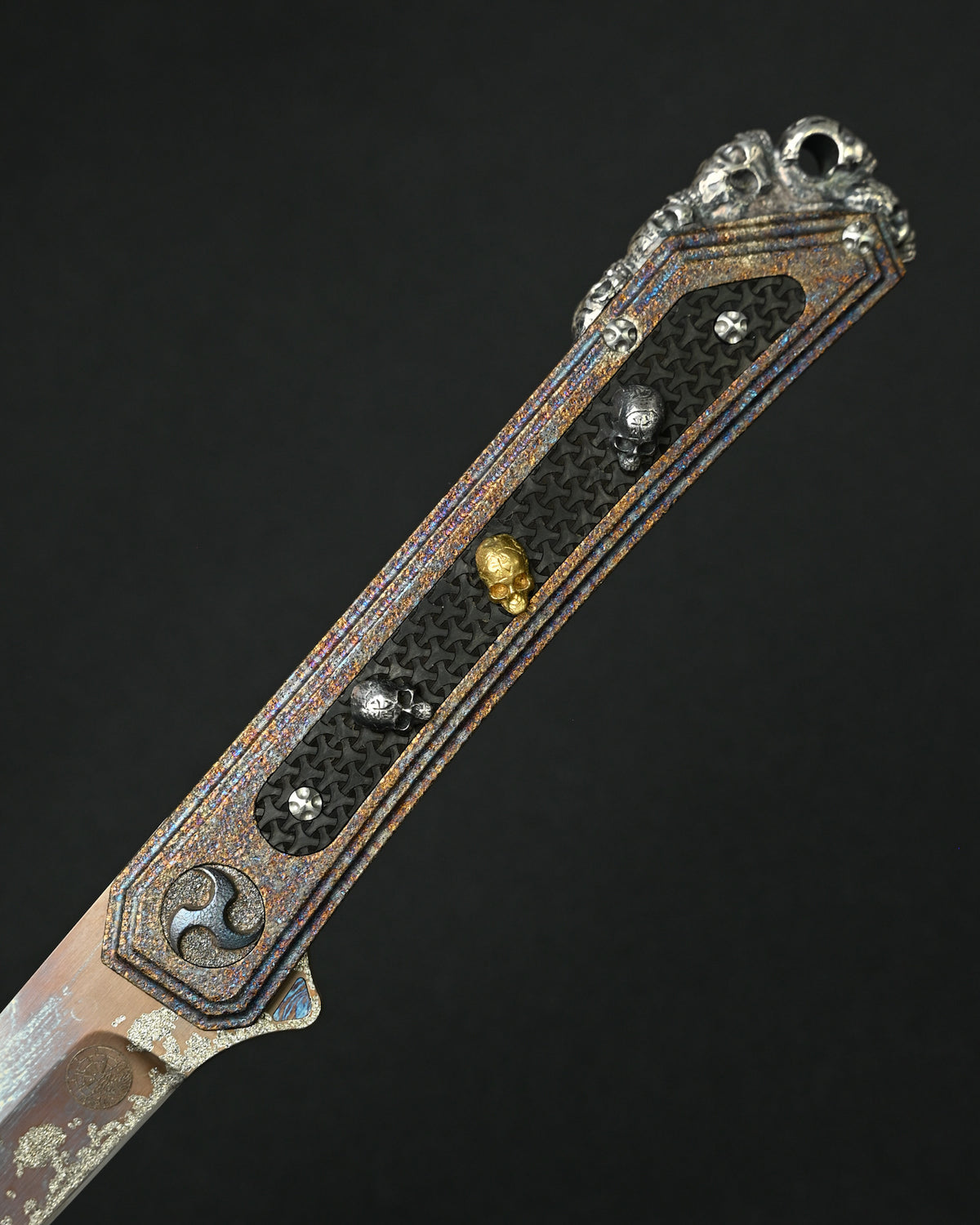 Rare Glenn Waters Knives Custom Flipping Tanto – M390 / Hand-Engraved Lava Titanium / Sterling Silver & Bronze Skulls