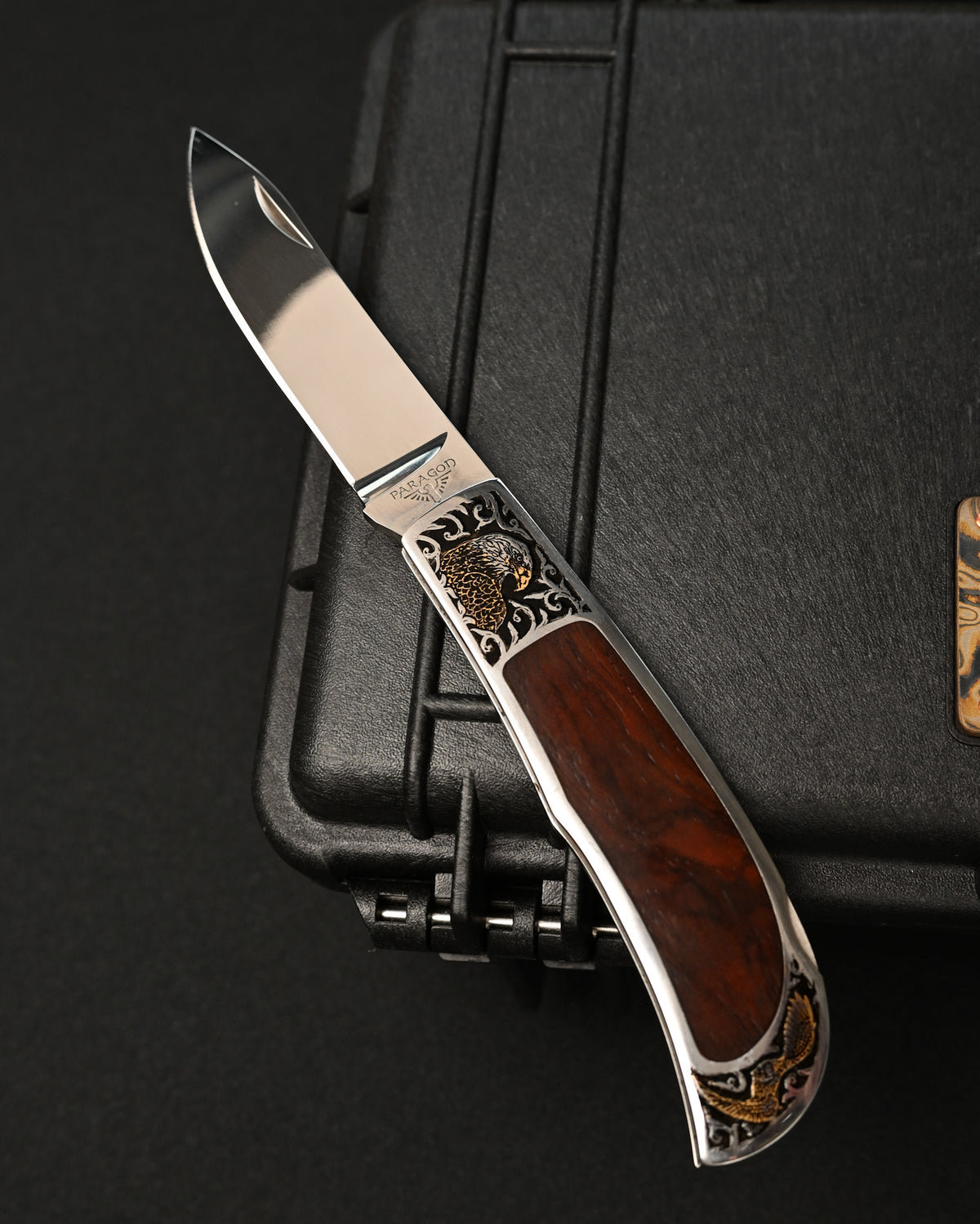Rare Katsuhiko Miura Eagle-Engraved Custom Folding Knife – Mirror-Polished Blade / Wood Inlay / Back Lock / Made in Japan