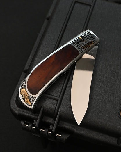 Rare Katsuhiko Miura Eagle-Engraved Custom Folding Knife – Mirror-Polished Blade / Wood Inlay / Back Lock / Made in Japan