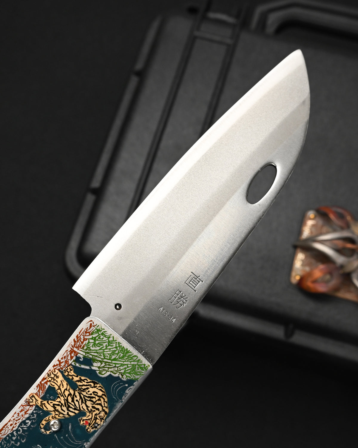 Rare Katsuhiko Miura Handmade Folding Steak Knife – ATS-34 / Tiger & Dragon Engraving / Stainless Steel Handle