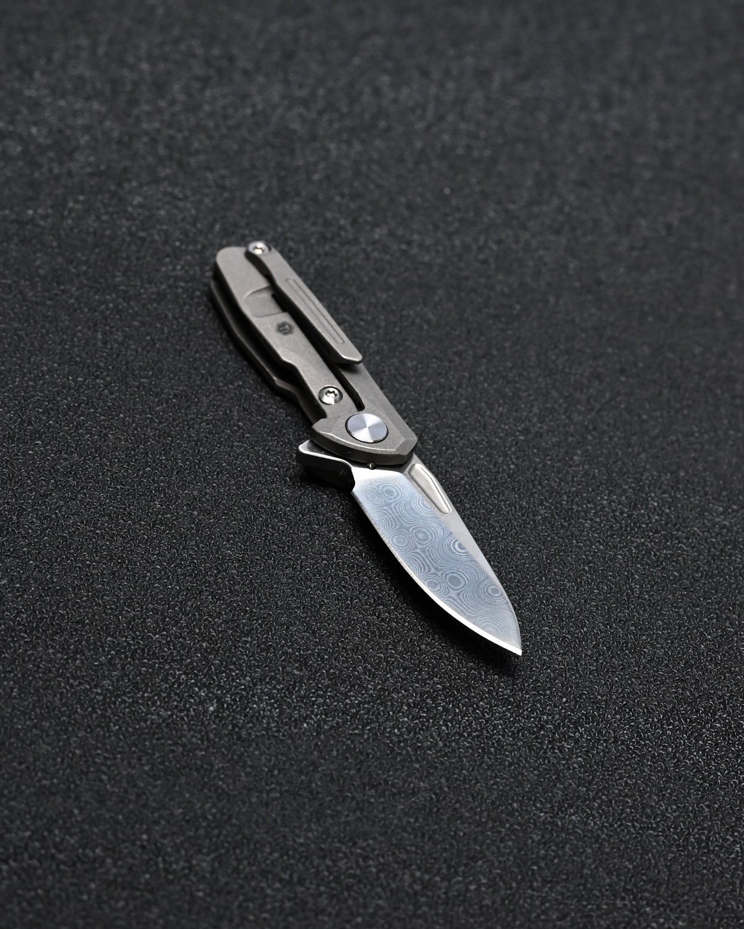 KEYUNITY KK04 超小型 チタン ダマスカス EDC フォールディングナイフ