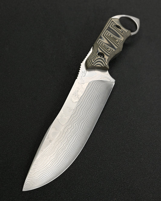 KIKU KNIVES Badger Forged custom fixed-blade knife by Masayuki Matsuda, featuring SPG2 steel, 5mm blade thickness, layered G-10 handle, Kydex sheath, and handwritten maker's signature