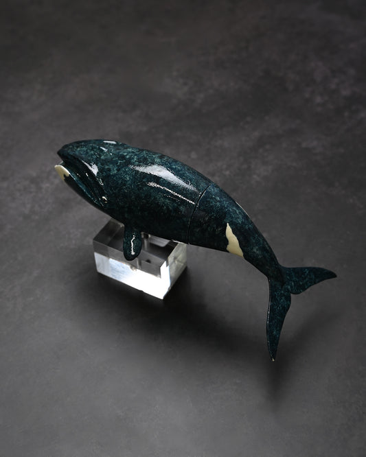 Rare Ginza Exhibition Edition Kurosawa Tsuguo Handmade Damascus Mini Knife “Semi-Kujira” – Hand-Carved Whale-Shaped Wooden Sheath