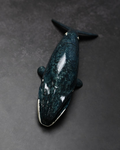 希少 銀座展示会版 黒澤次夫 手作り 積層鋼ミニナイフ「セミクジラ」木彫・手彩色・漆仕上げ木製シース