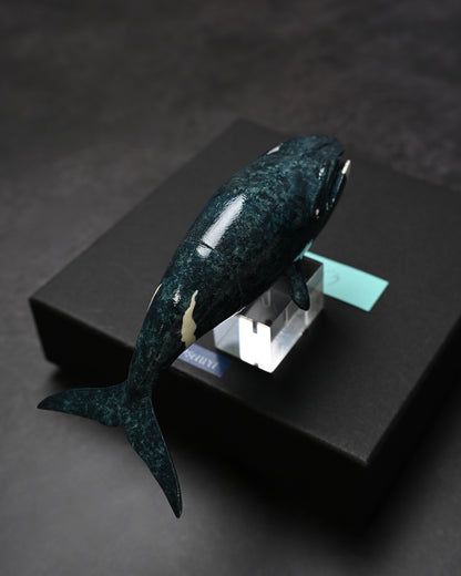 希少 銀座展示会版 黒澤次夫 手作り 積層鋼ミニナイフ「セミクジラ」木彫・手彩色・漆仕上げ木製シース