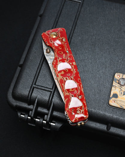 MCUSTA MATOUEN Limited Edition Japanese Folding Knife – Copper & Brass Damascus / V-Toku 2 Steel / Ironwood / Traditional Kiso Tsuishu Lacquer