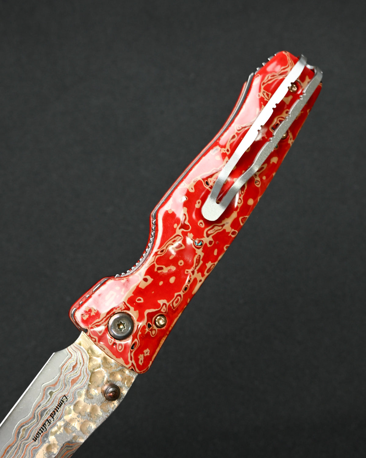 MCUSTA MATOUEN Limited Edition Japanese Folding Knife – Copper & Brass Damascus / V-Toku 2 Steel / Ironwood / Traditional Kiso Tsuishu Lacquer
