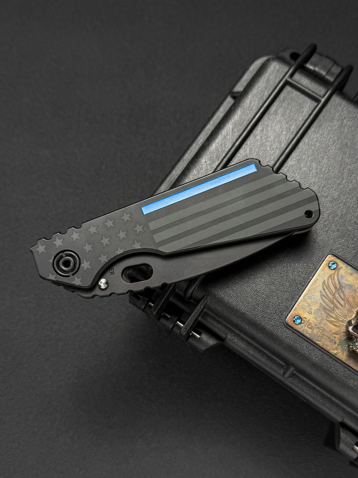 希少 廃番 オールド Mick Strider Knives Tanto – ブルー フラッグ彫刻アルミ / フレイムチタン / CPM154