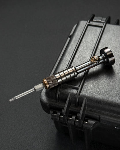 希少・廃番旧モデル STEEL FLAME ブロンズ ウォリアースカル EDC スクリュードライバーツール｜アメリカ製