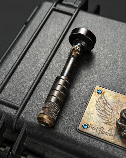 希少・廃番旧モデル STEEL FLAME ブロンズ ウォリアースカル EDC スクリュードライバーツール｜アメリカ製