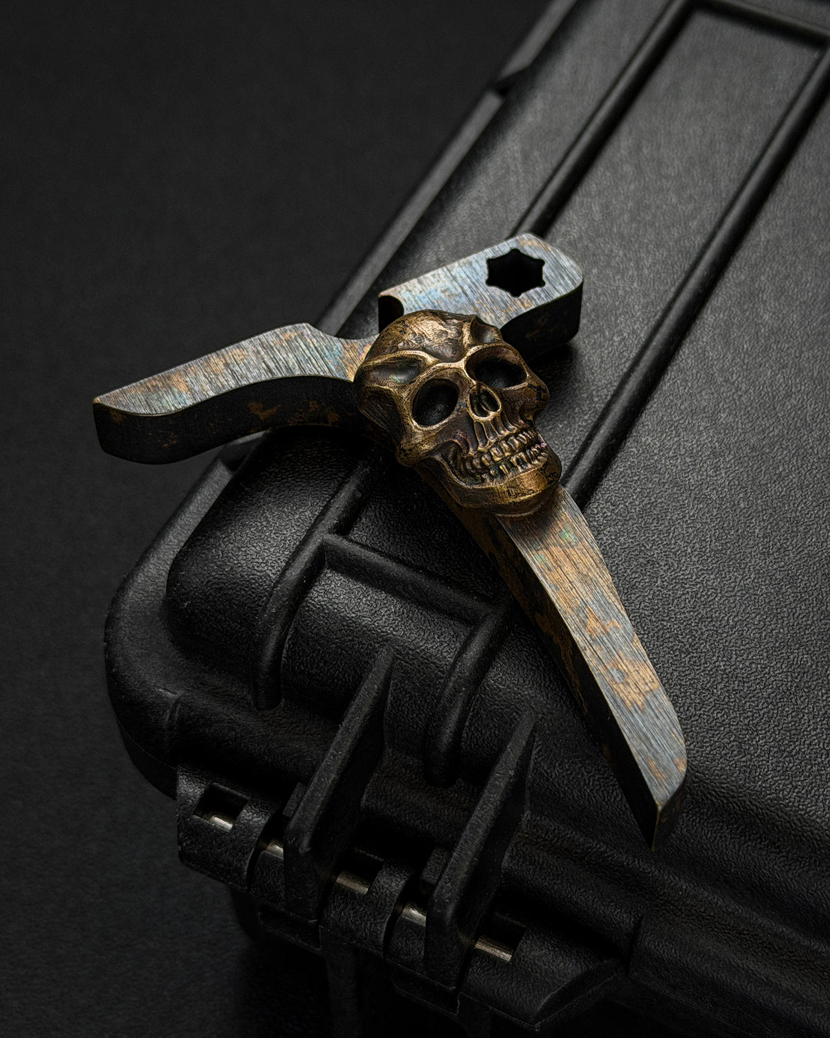 希少・廃番旧モデル STEEL FLAME ブロンズ ダークスカル T-Bone EDCボトルオープナー｜アメリカ製