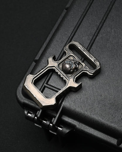 希少 Steel Flame × HiTex コラボ Warrior Skull ボトルオープナー – ステンレス / シルバースカル